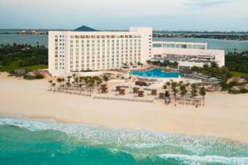 Le Blanc Spa Resort Cancun luxury adults-only all-inclusive with beachfront infinity pools and premium service.