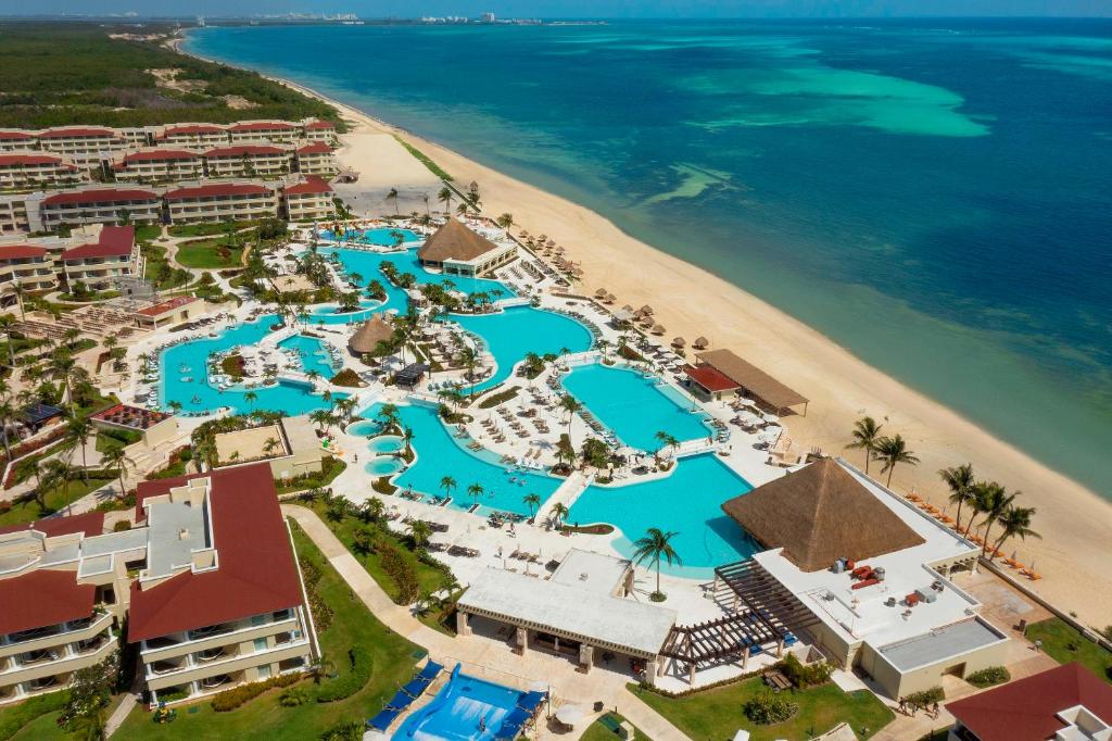 Moon Palace Cancun expansive all-inclusive resort with multiple pools and beachfront setting near Cancun.